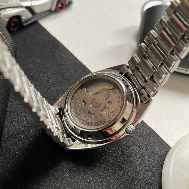 Seiko 5 Automatic Silver Dial Day Date Men's Watch- SNXS73k